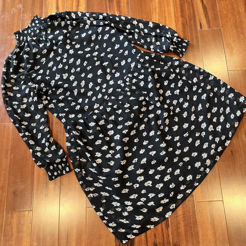 Madewell‎ Black Dress Floral Print Long Sleeve Ruffled Shoulder Detail Womens XS - Picture 3 of 7